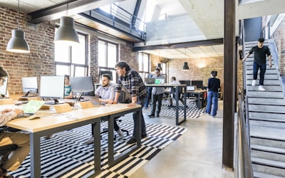 k8凯发天生赢家平台关于我们板块展示的官方资质认证与服务团队